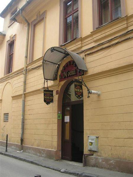 Pension Noemi Brasov Luaran gambar