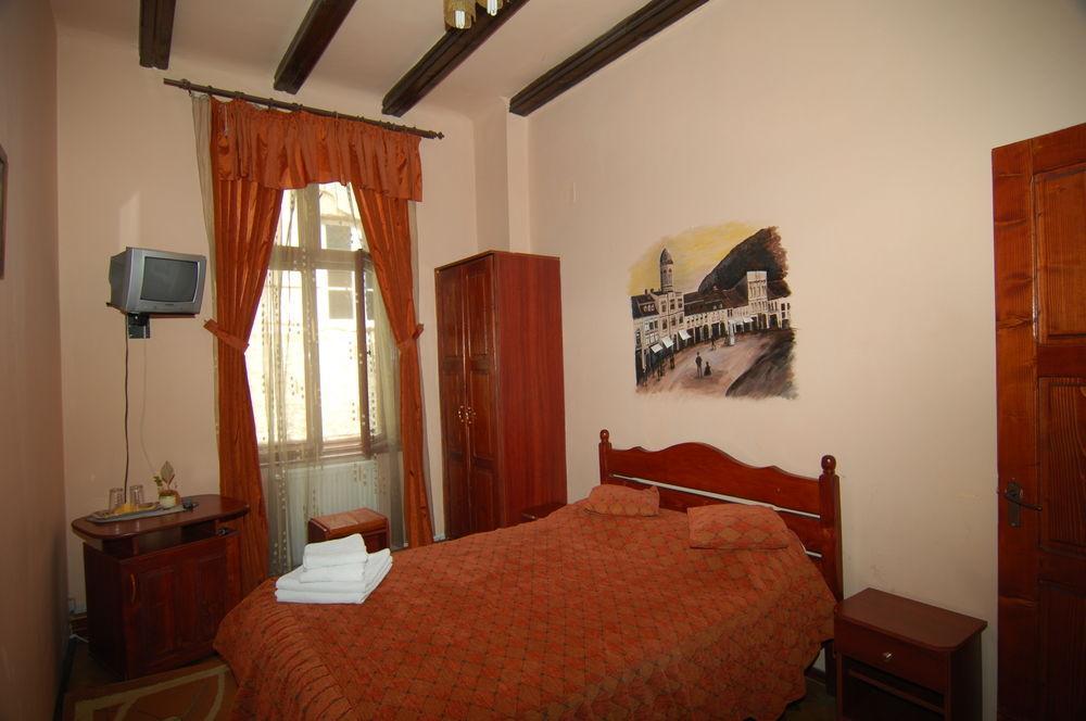 Pension Noemi Brasov Luaran gambar